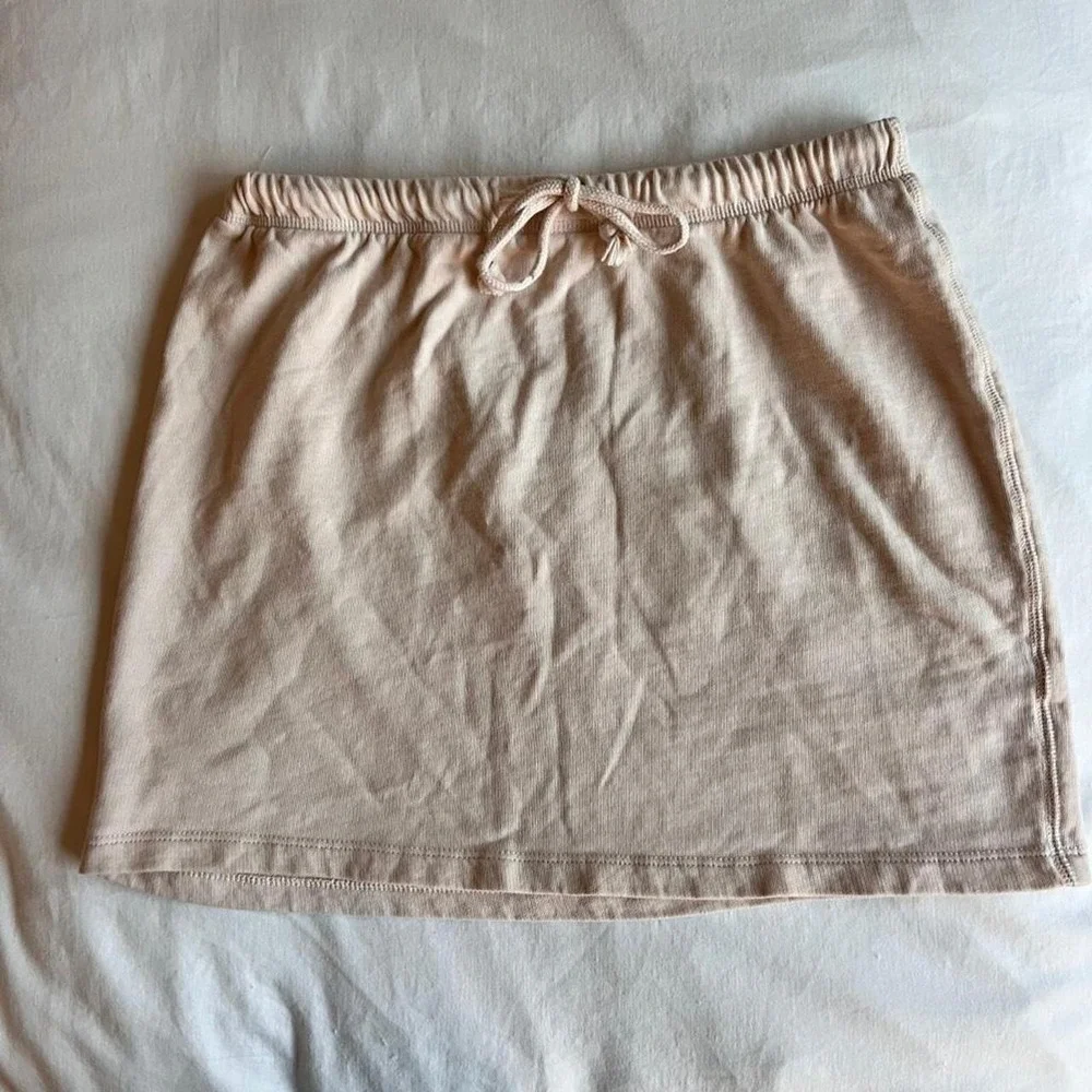 Zara Nude / Tan Tie-Waist Sweatshirt Material Skirt | Size Medium